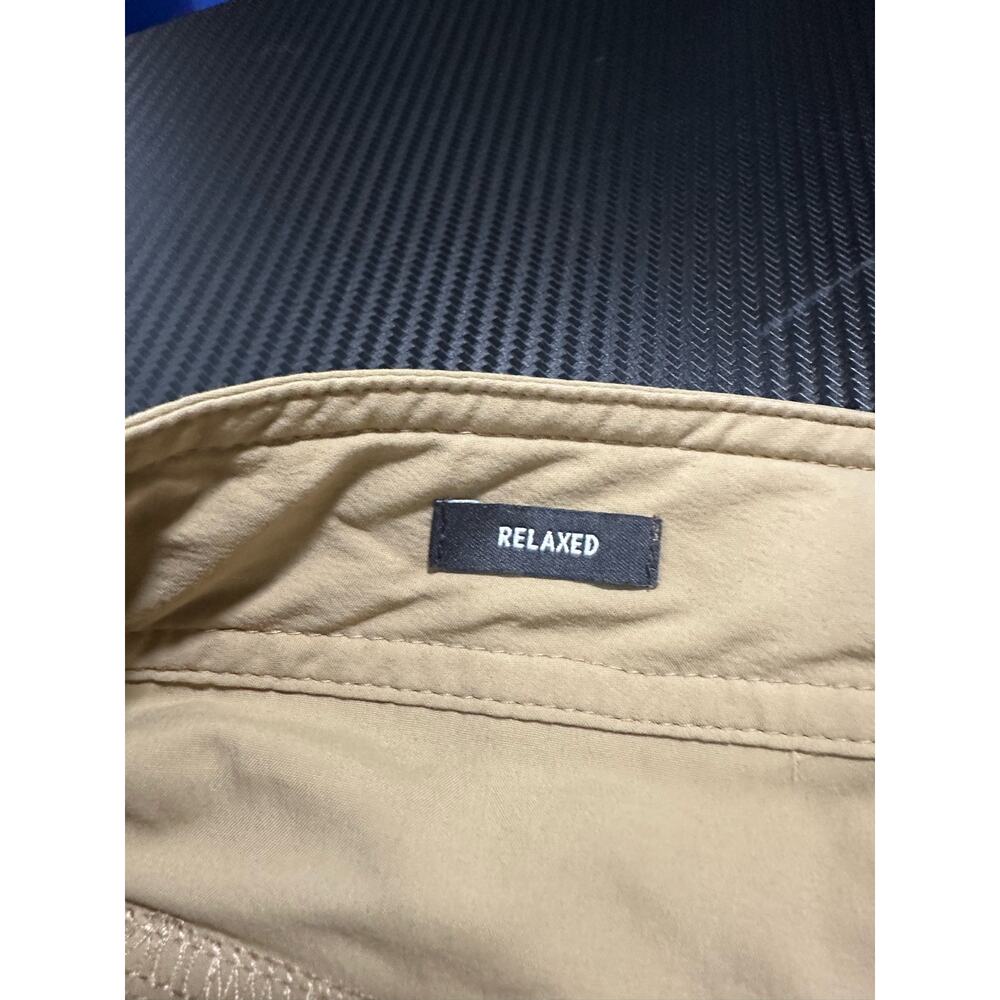 REI Co-op Tan Belted Nylon Cargo Shorts Size 40 Hiking Outdoor Breathable - Picture 7 of 13